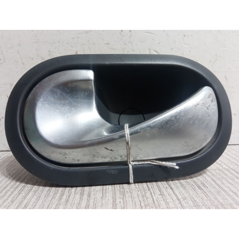 Recambio de maneta interior puerta trasera izquierda para renault scénic ii (jm0/1_) 1.5 dci (jm1e, jm16) referencia OEM IAM   