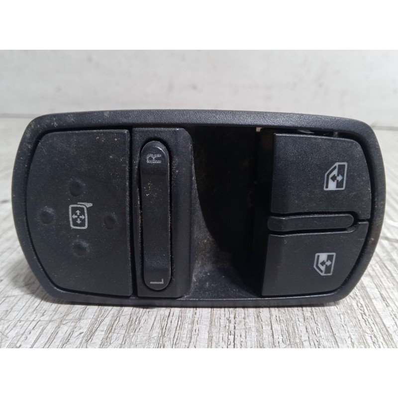 Recambio de mando elevalunas delantero izquierdo para opel corsa d (s07) 1.2 (l08, l68) referencia OEM IAM   