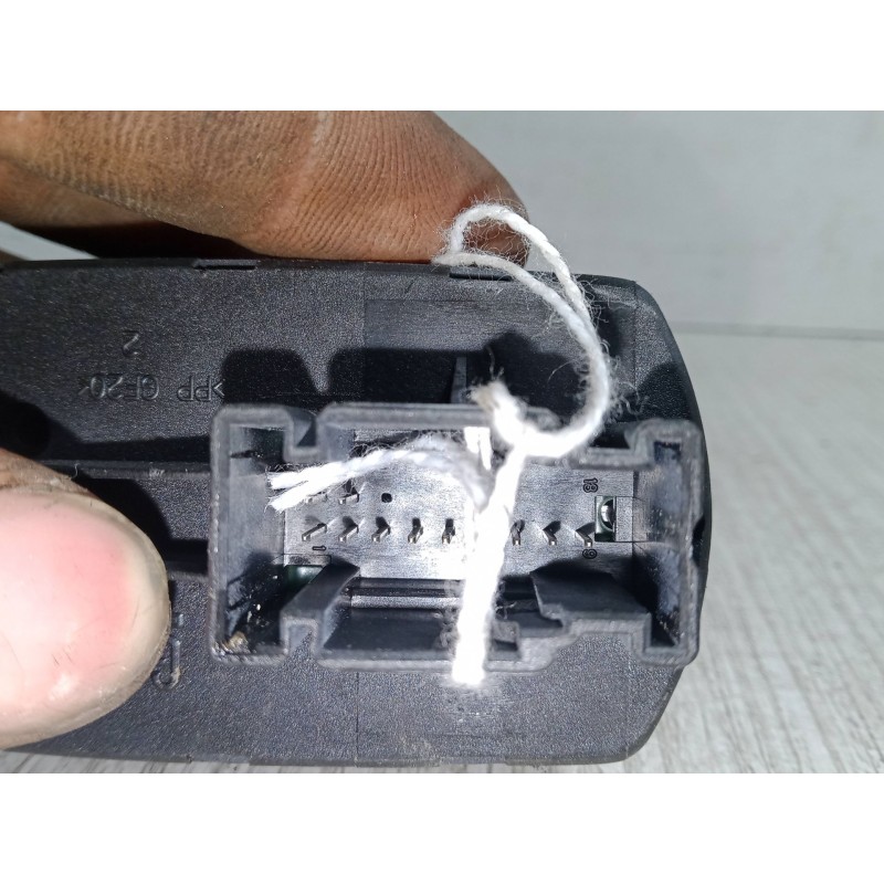 Recambio de mando elevalunas delantero izquierdo para opel corsa d (s07) 1.2 (l08, l68) referencia OEM IAM   