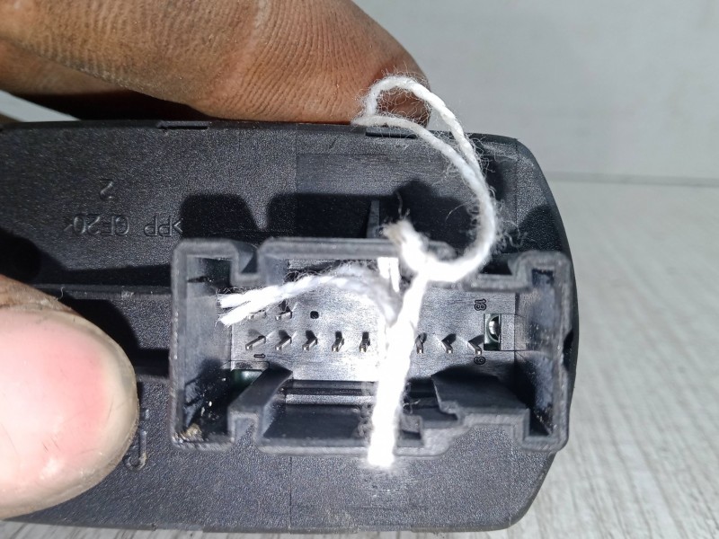 Recambio de mando elevalunas delantero izquierdo para opel corsa d (s07) 1.2 (l08, l68) referencia OEM IAM   