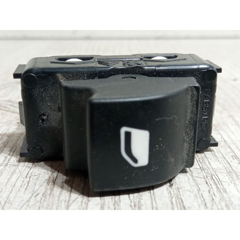 Recambio de mando elevalunas delantero derecho para opel crossland x / crossland (p17, p2qo) 1.2 (75) referencia OEM IAM   