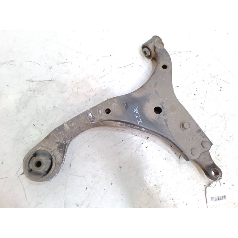 Recambio de brazo suspension inferior delantero izquierdo para hyundai i30 (fd) 1.6 crdi referencia OEM IAM   