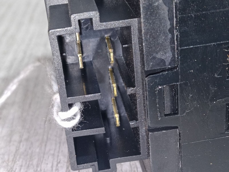 Recambio de mando elevalunas central para peugeot 206 sw (2e/k) 1.4 referencia OEM IAM   