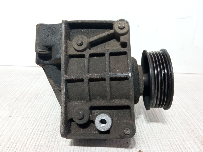 Recambio de bomba servodireccion para ford fiesta v (jh_, jd_) 1.4 16v referencia OEM IAM 5MD1730  