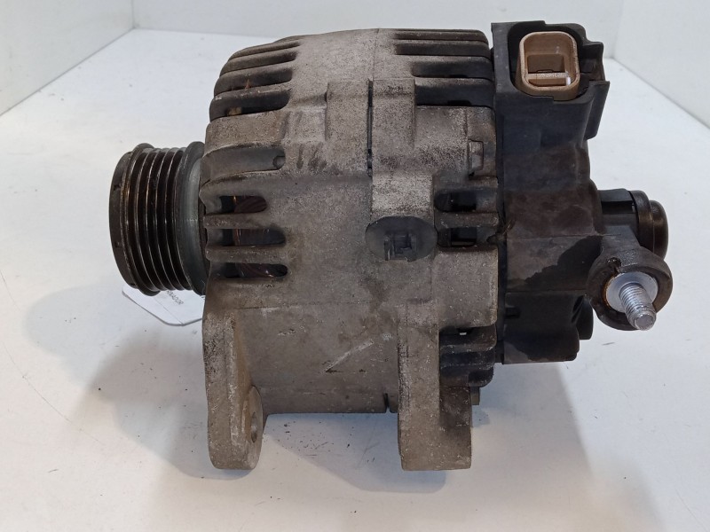 Recambio de alternador para hyundai i30 (fd) 1.6 crdi referencia OEM IAM 373002A110  2655475