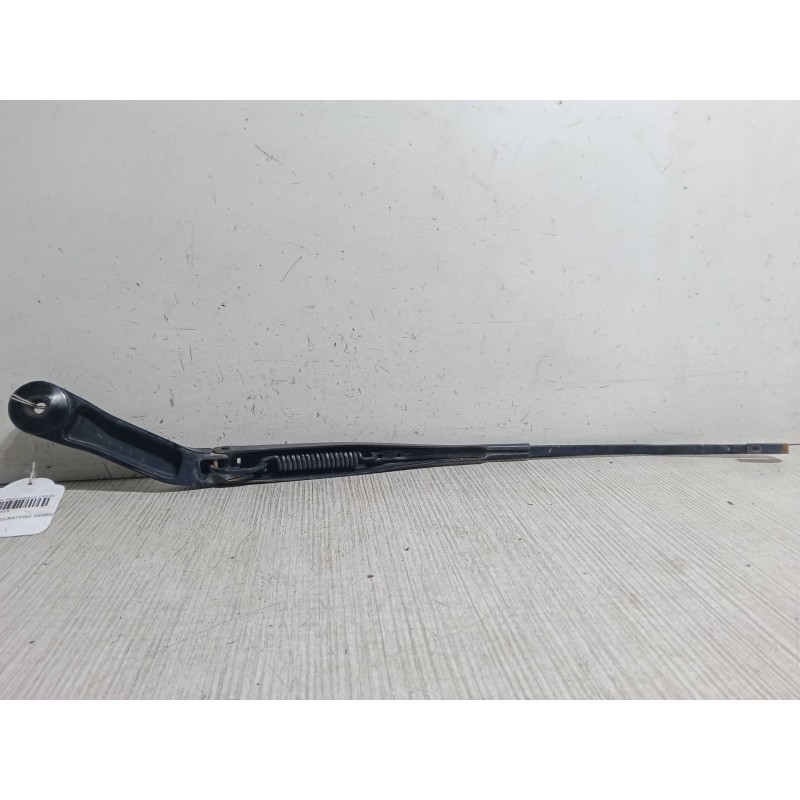 Recambio de brazo limpia delantero derecho para opel meriva a monospace (x03) 1.7 dti (e75) referencia OEM IAM   