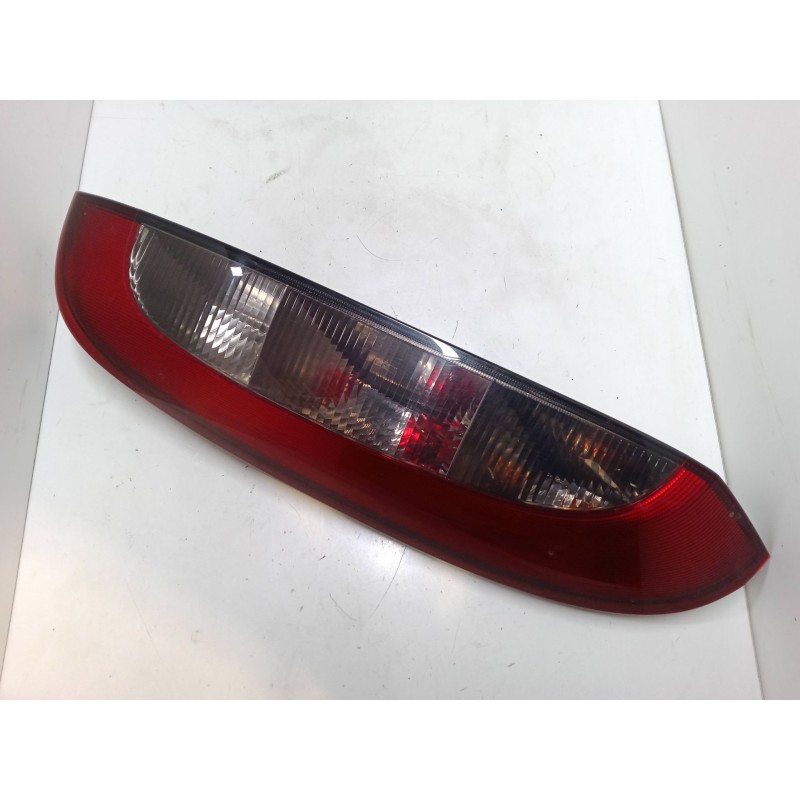 Recambio de piloto trasero derecho para opel corsa c (x01) 1.2 (f08, f68) referencia OEM IAM 09114337  89302181