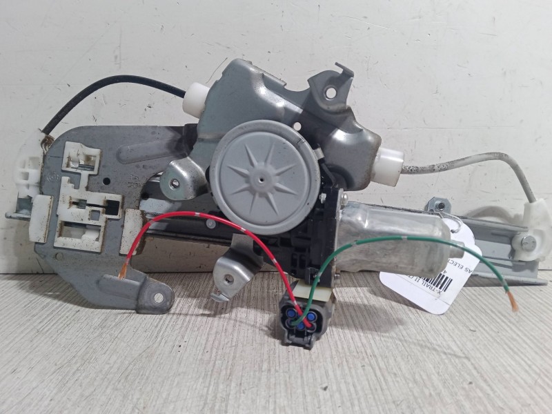 Recambio de elevalunas electrico trasero izquierdo para nissan x-trail ii (t31) 2.0 dci 4x4 referencia OEM IAM   