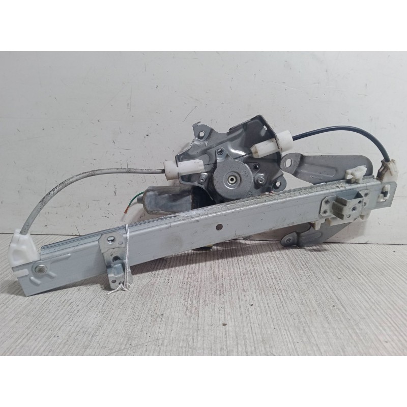Recambio de elevalunas electrico trasero izquierdo para nissan x-trail ii (t31) 2.0 dci 4x4 referencia OEM IAM   