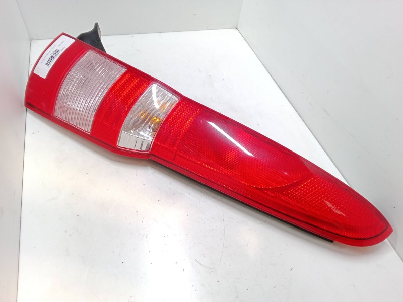 Recambio de piloto trasero derecho para fiat panda / panda classic (169_) 1.2 (169.axb11, 169.axb1a) referencia OEM IAM 51763006