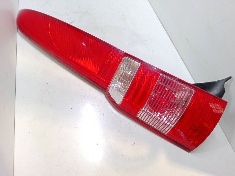 Recambio de piloto trasero izquierdo para fiat panda / panda classic (169_) 1.2 (169.axb11, 169.axb1a) referencia OEM IAM 517630