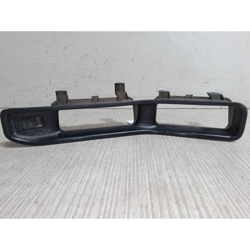 Recambio de mando elevalunas delantero derecho para audi 80 b3 sedán (893, 894, 8a2) 1.6 referencia OEM IAM   