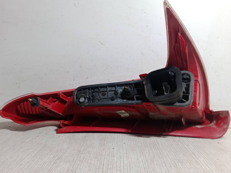 Recambio de piloto trasero izquierdo para peugeot 206 sw (2e/k) 1.4 referencia OEM IAM   