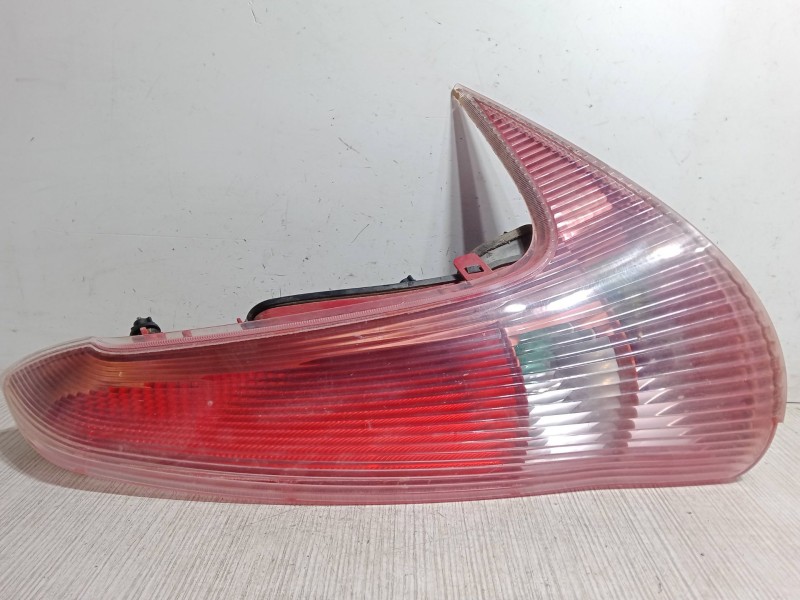 Recambio de piloto trasero derecho para peugeot 206 sw (2e/k) 1.4 referencia OEM IAM   