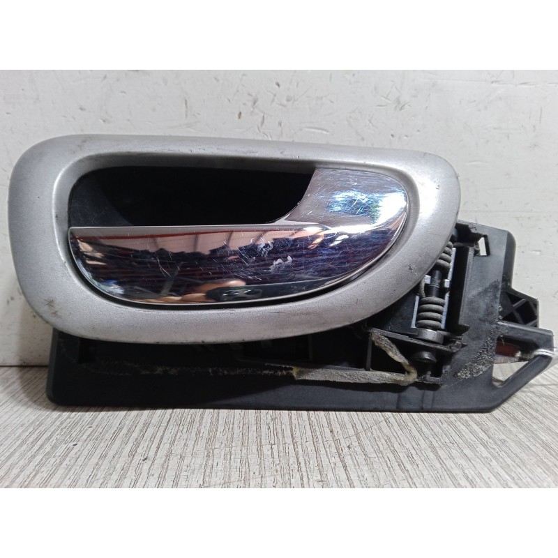 Recambio de maneta interior puerta delantera derecha para peugeot 307 break (3e) 2.0 hdi 90 referencia OEM IAM   