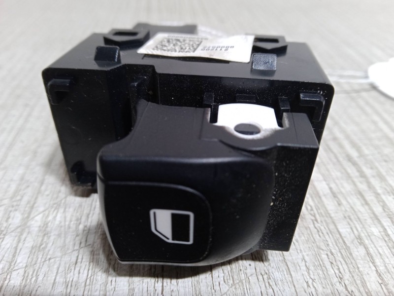 Recambio de mando elevalunas trasero derecho para kia picanto iii (ja) 1.0 referencia OEM IAM   