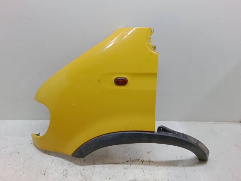 Recambio de aleta delantera izquierda para renault master ii furgoneta (fd) 2.5 dci 120 referencia OEM IAM   