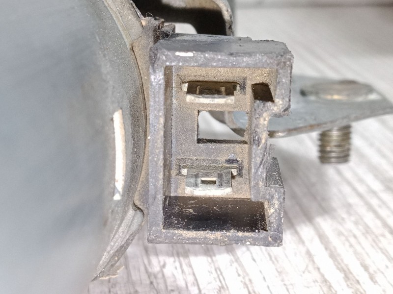 Recambio de elevalunas electrico delantero izquierdo para peugeot 205 furgoneta/hatchback 1.1 referencia OEM IAM   