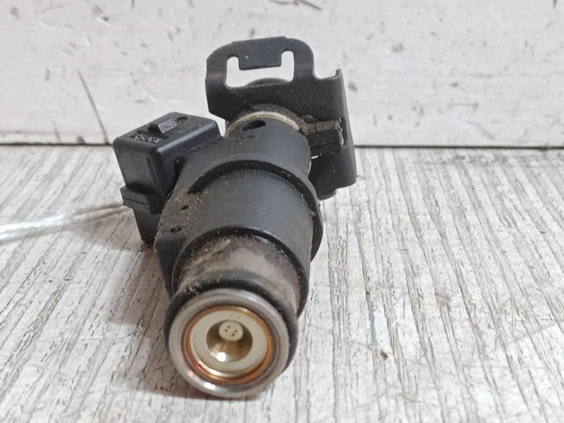 Recambio de inyector para peugeot 206 cc (2d) 1.6 referencia OEM IAM   