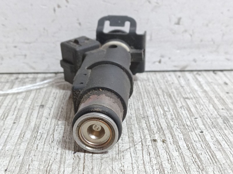 Recambio de inyector para peugeot 206 cc (2d) 1.6 referencia OEM IAM   