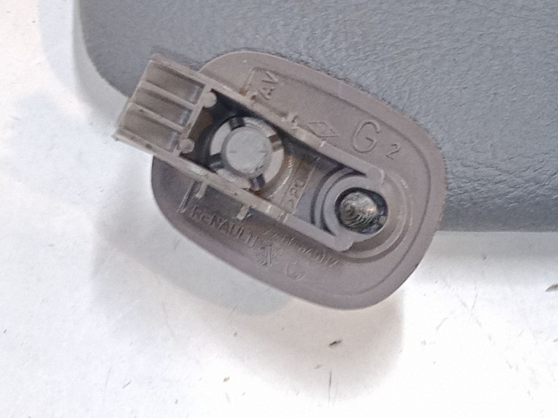 Recambio de parasol izquierdo para renault clio ii (bb_, cb_) 1.4 (b/cb0c, b/cb0s) referencia OEM IAM   