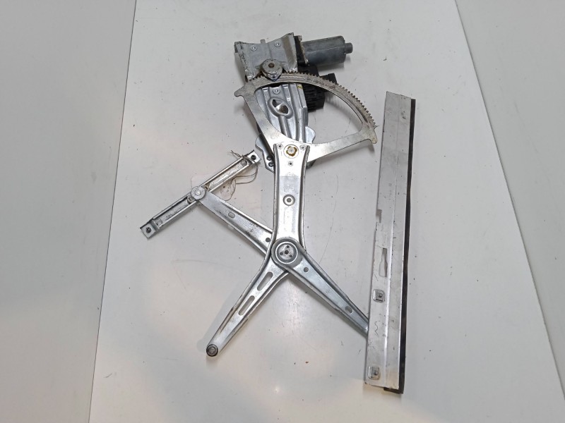 Recambio de elevalunas electrico delantero derecho para opel astra h gtc (a04) 1.6 (l08) referencia OEM IAM   