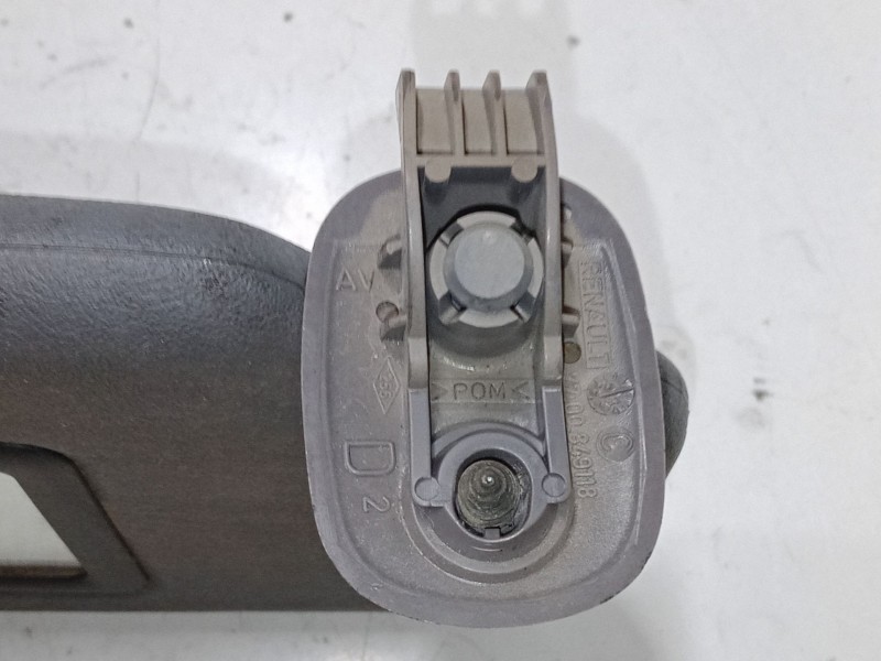 Recambio de parasol derecho para renault clio ii (bb_, cb_) 1.4 (b/cb0c, b/cb0s) referencia OEM IAM   