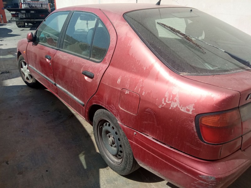 nissan primera hatchback (p11) del año 1998