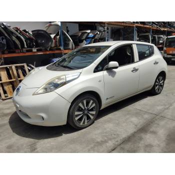 NISSAN LEAF (ZE0)