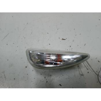 INTERMITENTE LATERAL IZQUIERDO 923021J0 