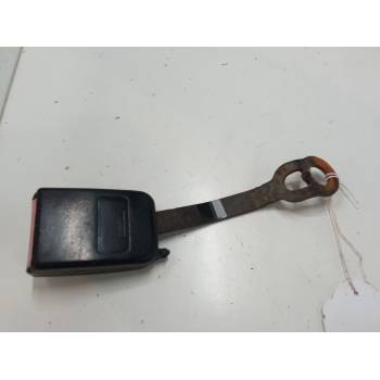 ANCLAJE CINTURON DELANTERO IZQUIERDO 