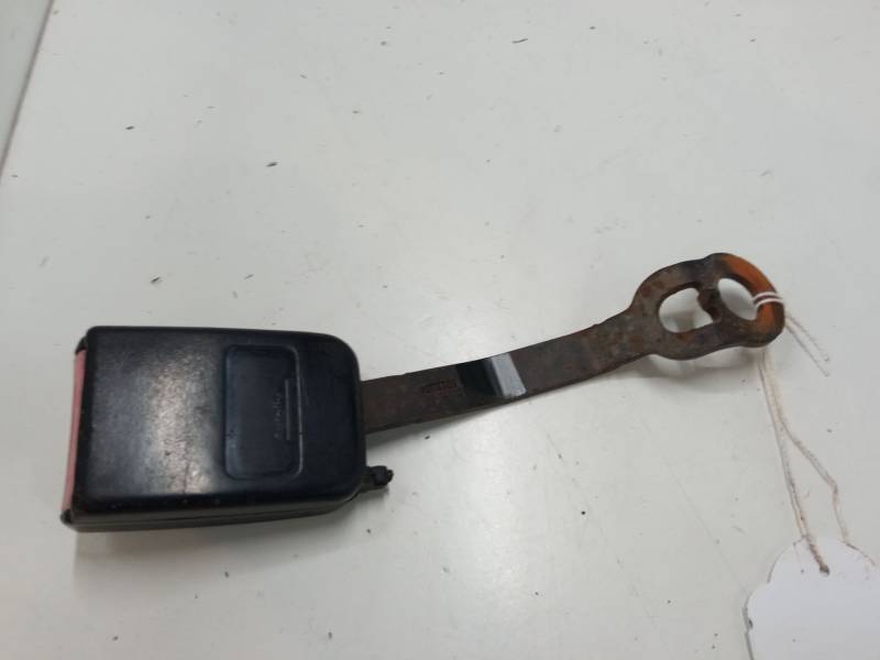ANCLAJE CINTURON DELANTERO IZQUIERDO 
