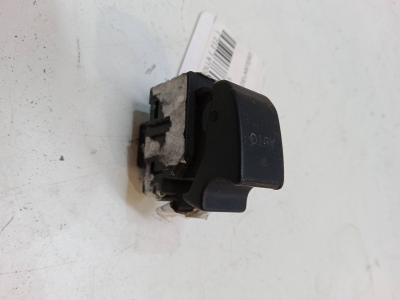 Recambio de mando elevalunas delantero derecho para toyota corolla (_e12_) 1.6 vvt-i (zze121_) referencia OEM IAM   