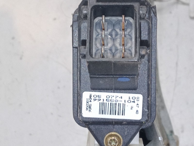 Recambio de elevalunas electrico trasero derecho para toyota corolla (_e12_) 1.4 d (nde120_) referencia OEM IAM 991558104  