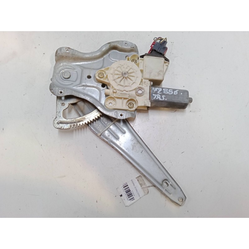 Recambio de elevalunas electrico delantero izquierdo para toyota corolla (_e12_) 1.4 d (nde120_) referencia OEM IAM 991558104  