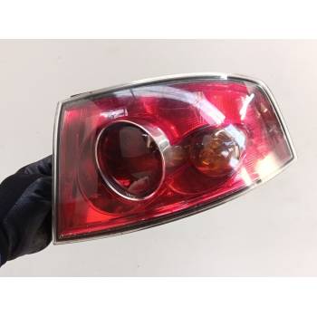 PILOTO TRASERO DERECHO 6l6945096c 