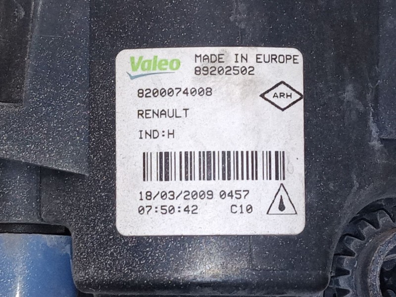 Recambio de faro antiniebla izquierdo para renault scénic ii (jm0/1_) 1.6 16v (jm1r) referencia OEM IAM 8200074008  89202502