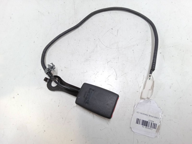 Recambio de anclaje cinturon trasero central para kia carens iv 1.7 crdi referencia OEM IAM   