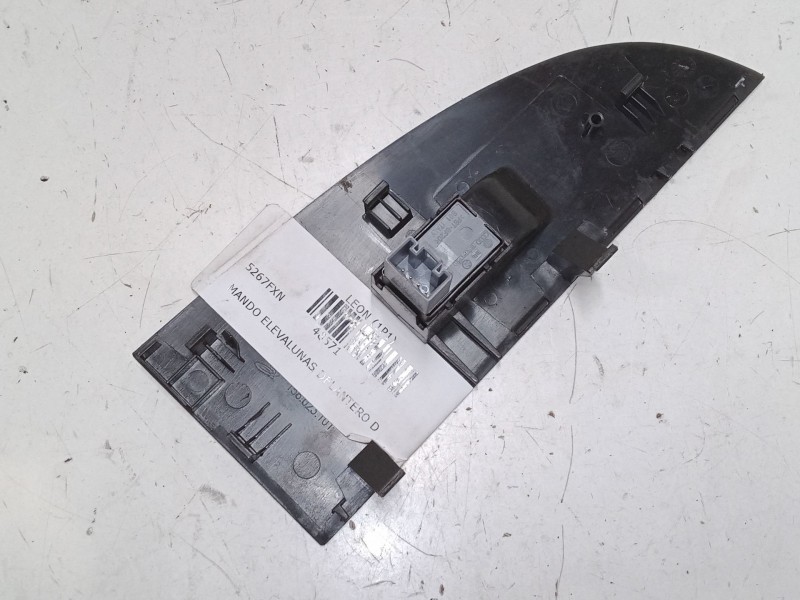 Recambio de mando elevalunas delantero derecho para seat leon (1p1) 1.6 referencia OEM IAM   