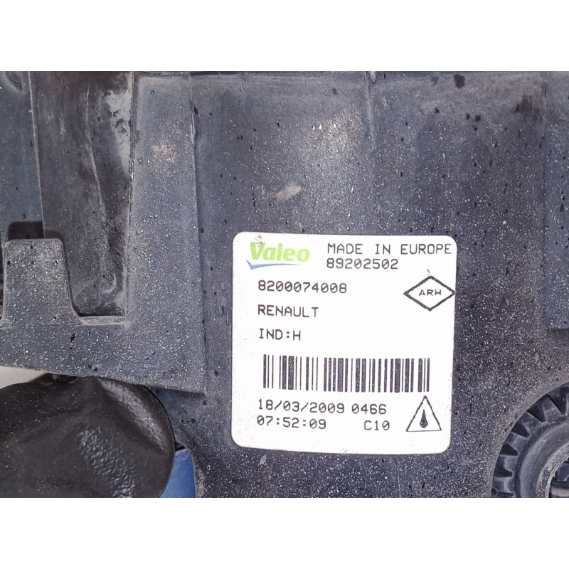 Recambio de faro antiniebla derecho para renault scénic ii (jm0/1_) 1.6 16v (jm1r) referencia OEM IAM 8200074008  89202502
