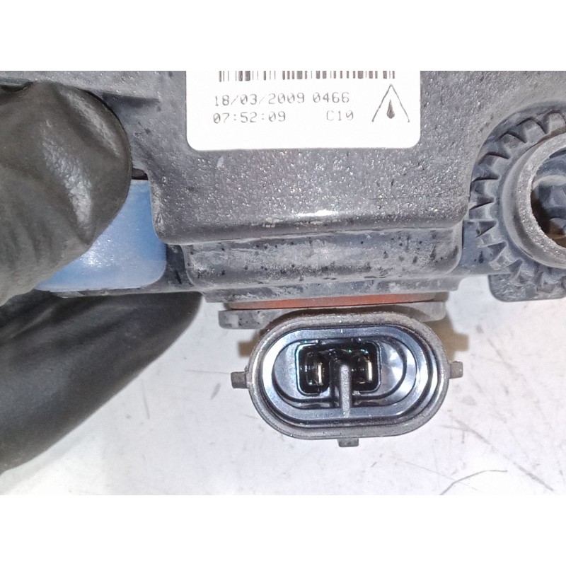 Recambio de faro antiniebla derecho para renault scénic ii (jm0/1_) 1.6 16v (jm1r) referencia OEM IAM 8200074008  89202502