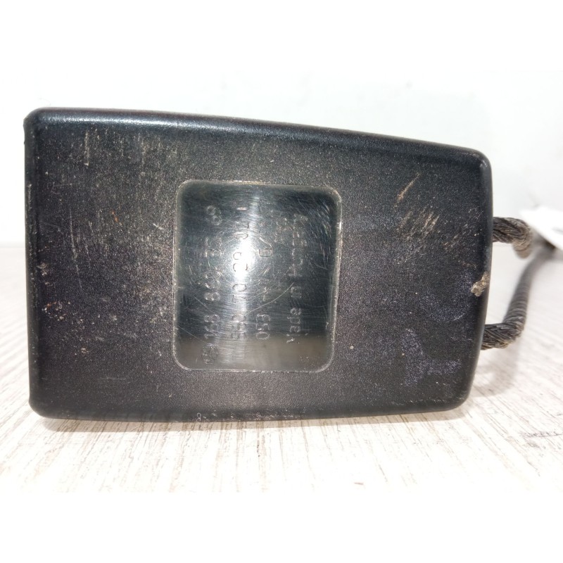 Recambio de anclaje cinturon trasero central para mercedes-benz clase a (w168) a 170 cdi (168.009, 168.109) referencia OEM IAM 1