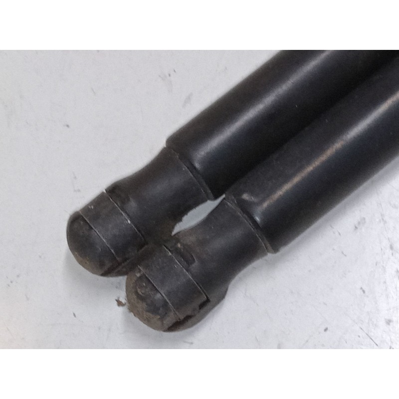 Recambio de amortiguadores malet/porton para renault scénic ii (jm0/1_) 1.6 16v (jm1r) referencia OEM IAM   