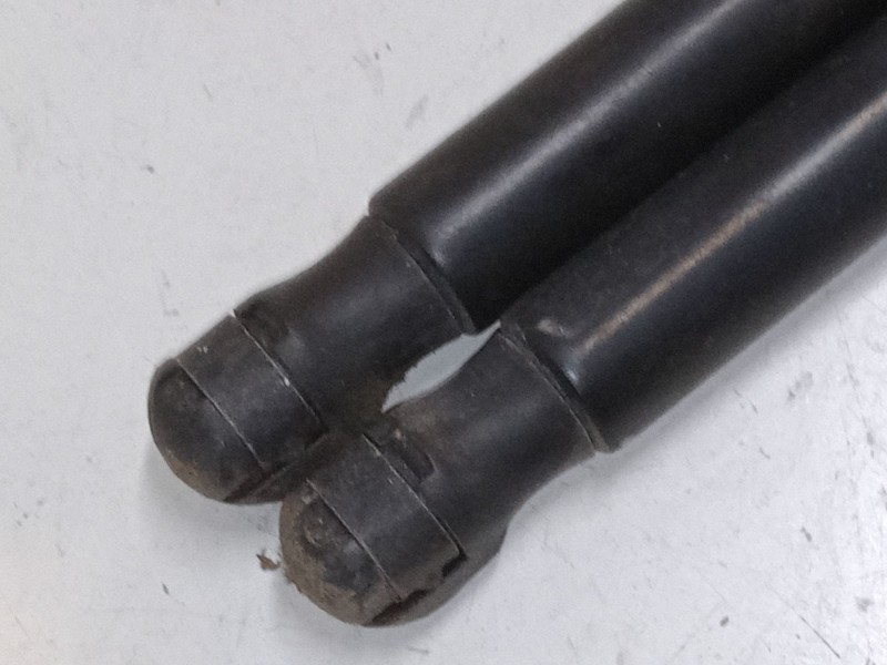 Recambio de amortiguadores malet/porton para renault scénic ii (jm0/1_) 1.6 16v (jm1r) referencia OEM IAM   