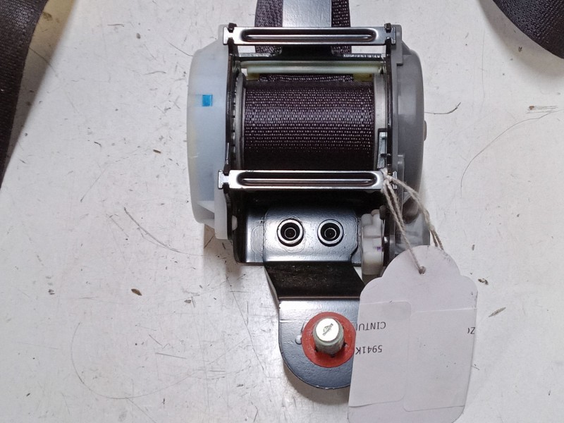 Recambio de cinturon seguridad trasero izquierdo para kia carens iv 1.7 crdi referencia OEM IAM   
