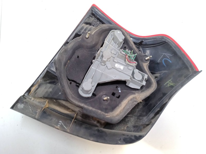 Recambio de piloto trasero izquierdo para toyota corolla (_e12_) 1.6 vvt-i (zze121_) referencia OEM IAM 8155002301  