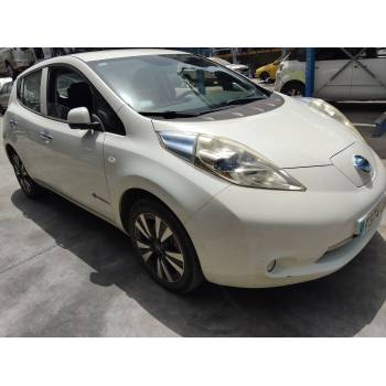 NISSAN LEAF (ZE0)