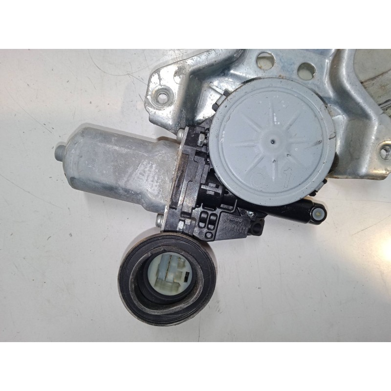 Recambio de elevalunas electrico delantero derecho para suzuki swift iii (mz, ez) 1.3 (rs 413) referencia OEM IAM   