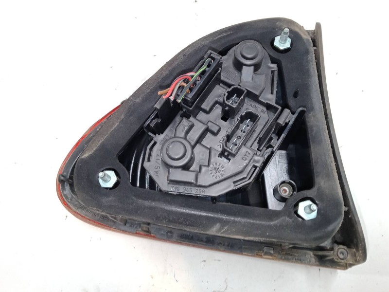 Recambio de piloto trasero derecho para seat leon (1m1) 1.9 tdi referencia OEM IAM   