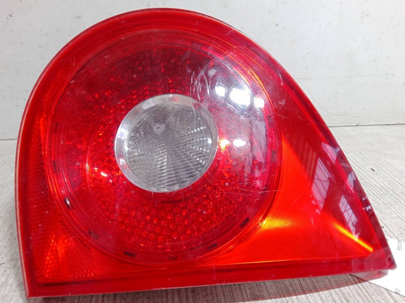 Recambio de piloto trasero porton derecho para volkswagen golf v (1k1) 1.9 tdi referencia OEM IAM   